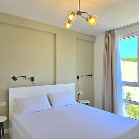 Apartment Sunny - 295 Durres