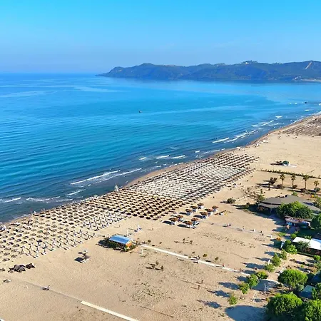 Sunny - 295 Apartamento