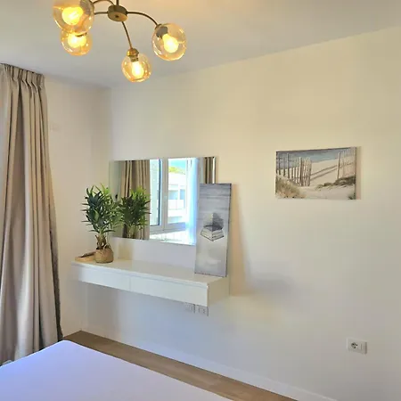 Sunny - 295 דורס